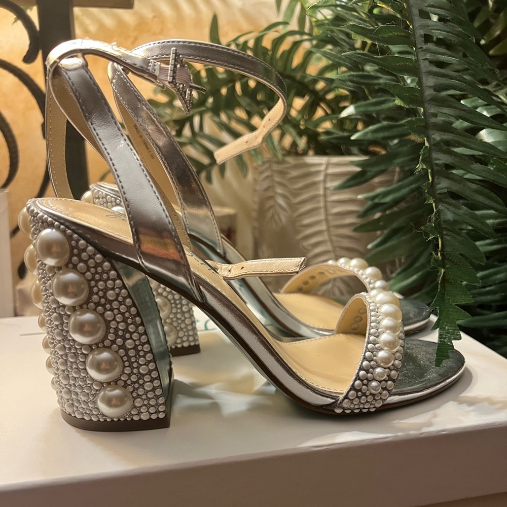 New in Box Betsey Johnson Lexi Silver size 5.5